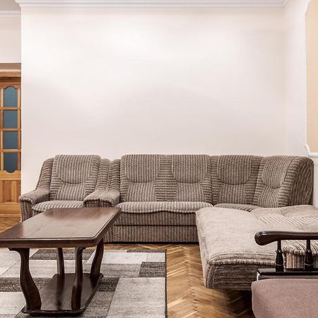 Akademika Hnatyuka Apartment Львов Экстерьер фото