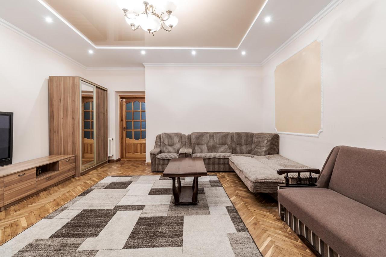Akademika Hnatyuka Apartment Львов Экстерьер фото