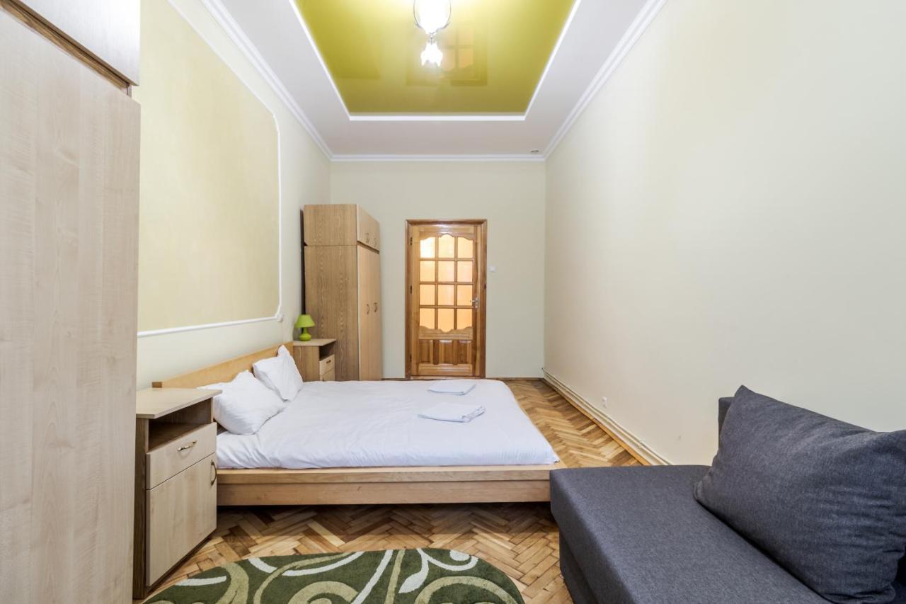 Akademika Hnatyuka Apartment Львов Экстерьер фото