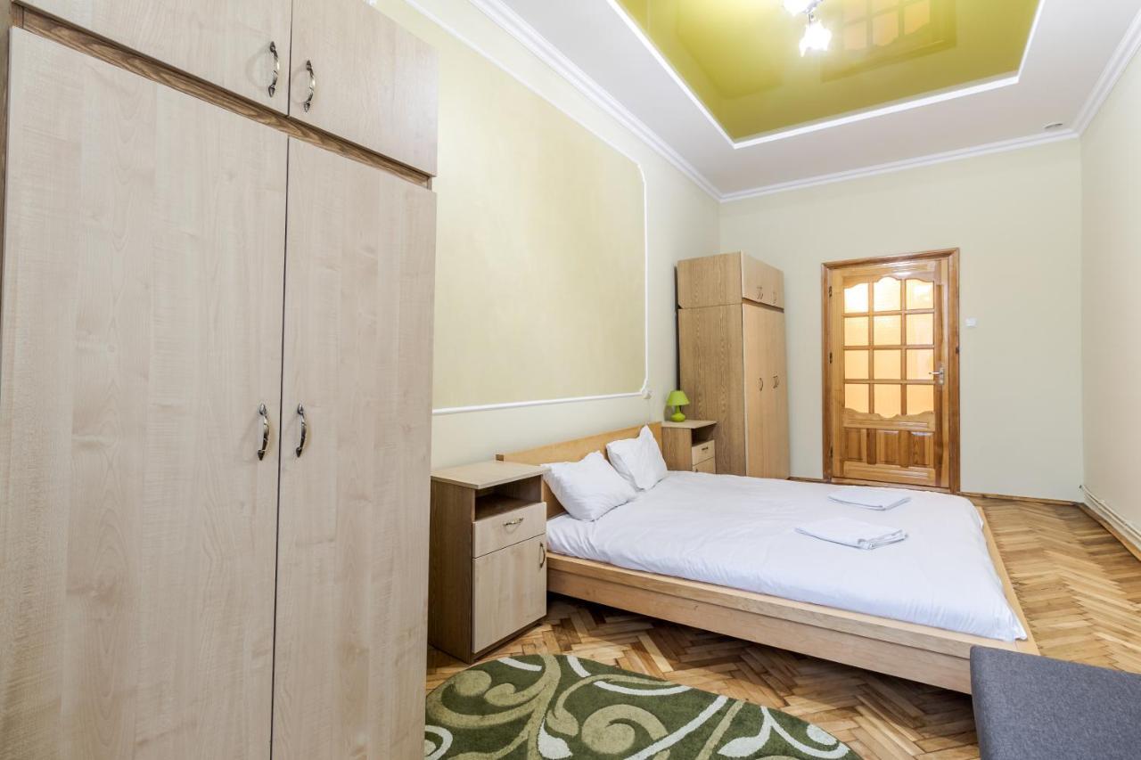Akademika Hnatyuka Apartment Львов Экстерьер фото