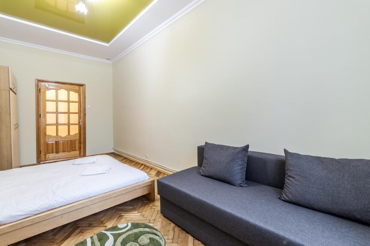 Akademika Hnatyuka Apartment Львов Экстерьер фото