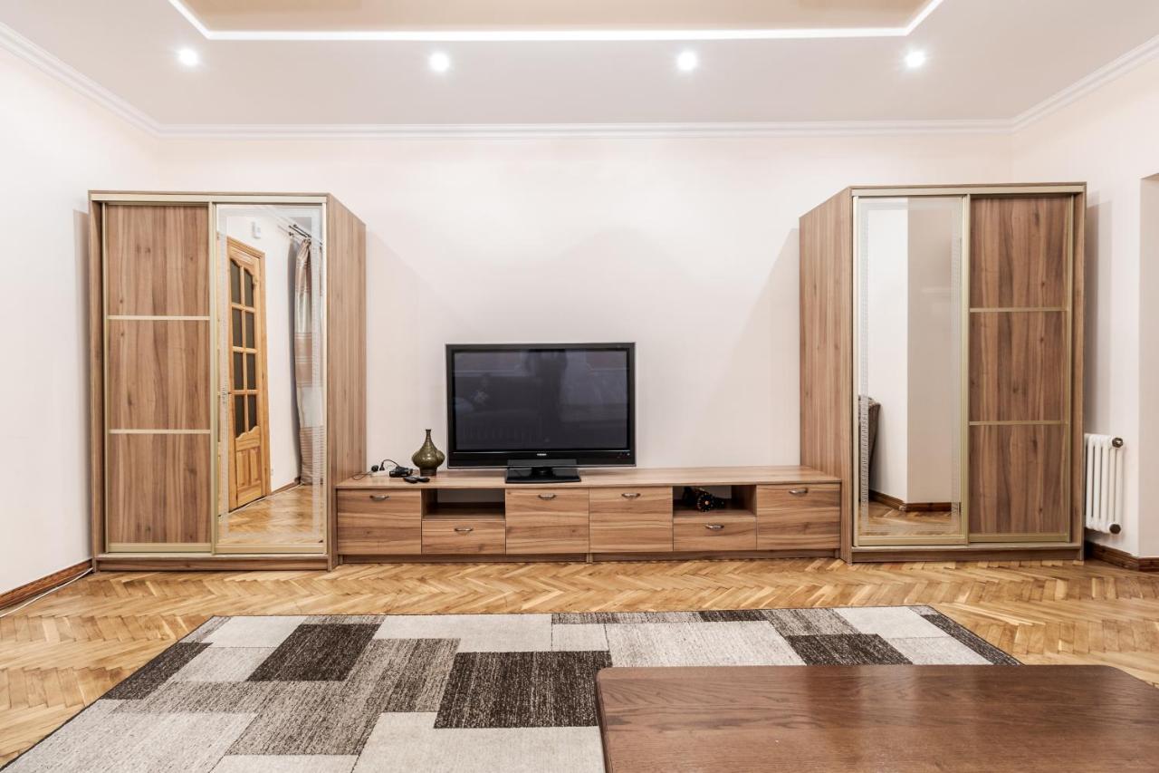 Akademika Hnatyuka Apartment Львов Экстерьер фото