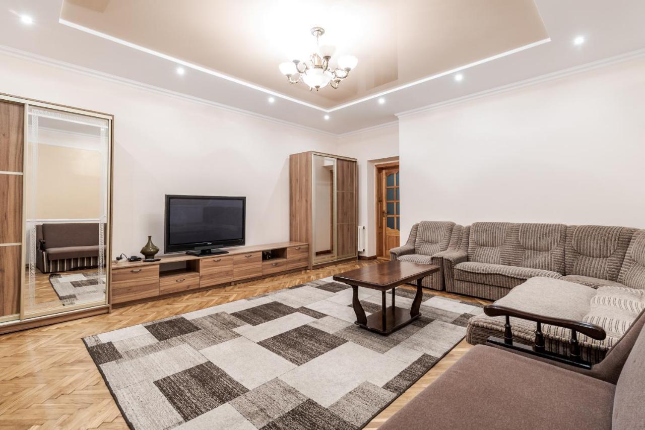 Akademika Hnatyuka Apartment Львов Экстерьер фото