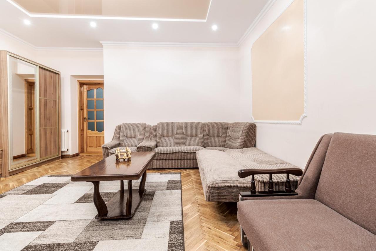 Akademika Hnatyuka Apartment Львов Экстерьер фото